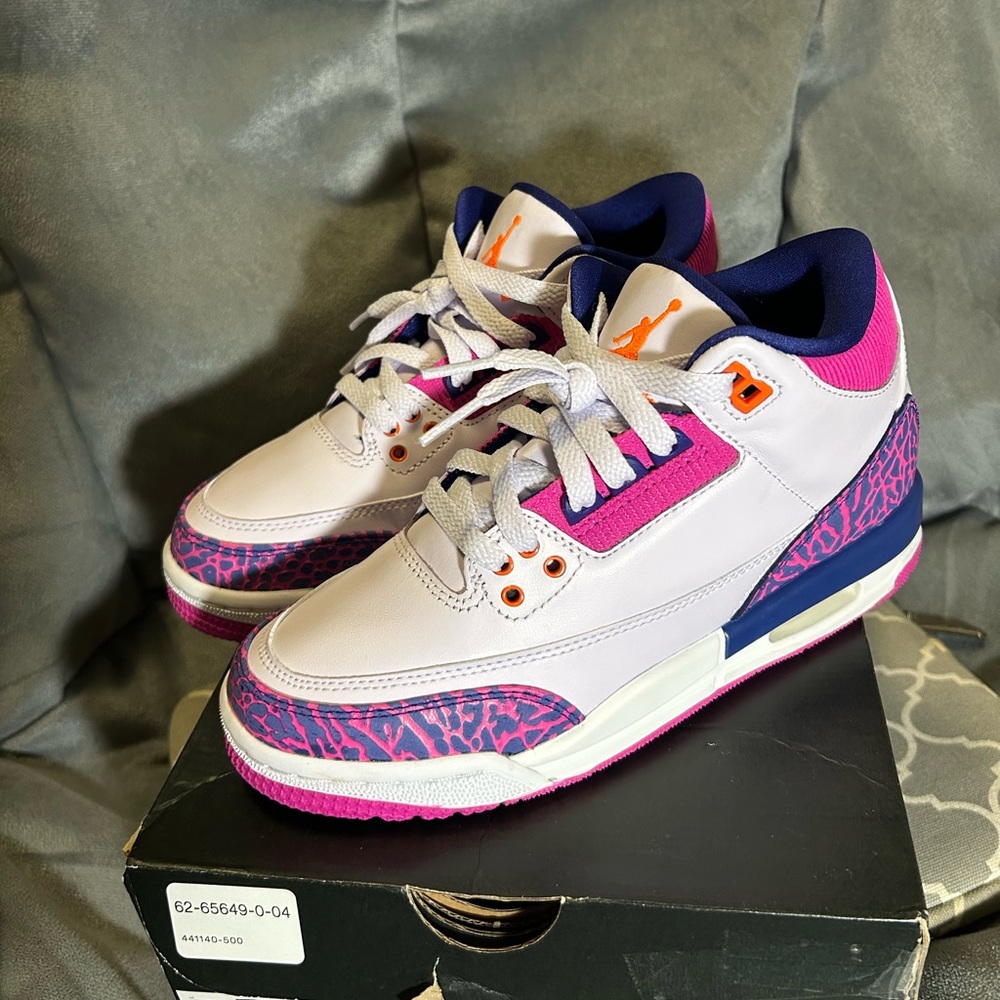Air Jordan 3 Retro “Barley Grape” 🍇 (LIKE NEW / NEVER WORN) (Sz 4 Y / 6.5 Y) - Picture 10 of 10